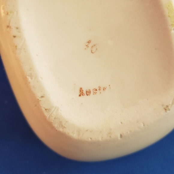 Vintage Floral Trinket Box - Picture 3 of 3